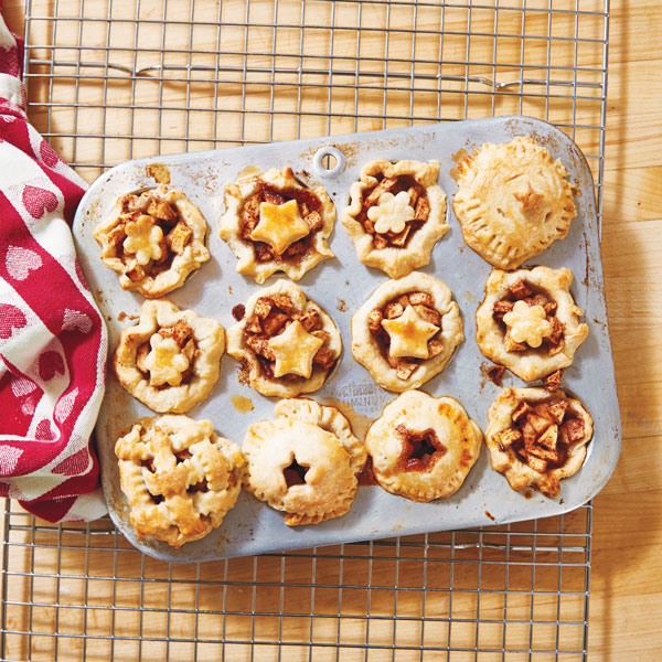 Teeny Tiny Apple Pies for Kid Bakers